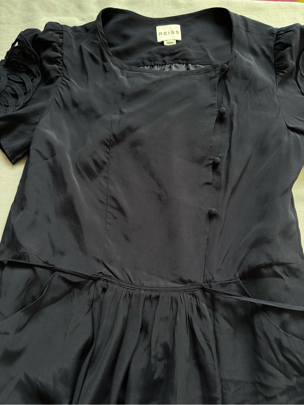 Reiss Cutout Sleeve Tie Back Fit & Flare Mini Dress Navy Size 4 - Picture 3 of 7